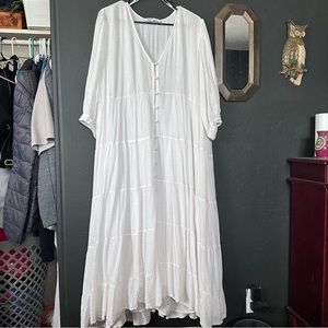 ZARA WHITE MAXI DRESS SIZE XXL